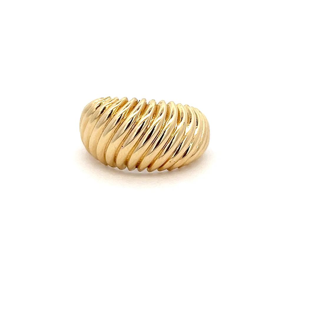 10K Real Gold Shrimp Style Ring (Size 7)