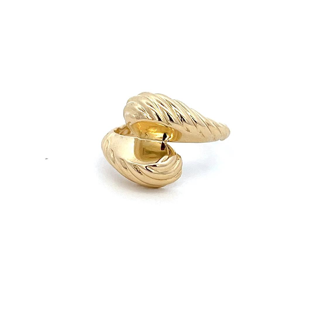 10K Real Gold Teardrop Style Hollow Ring (Size 7.5)