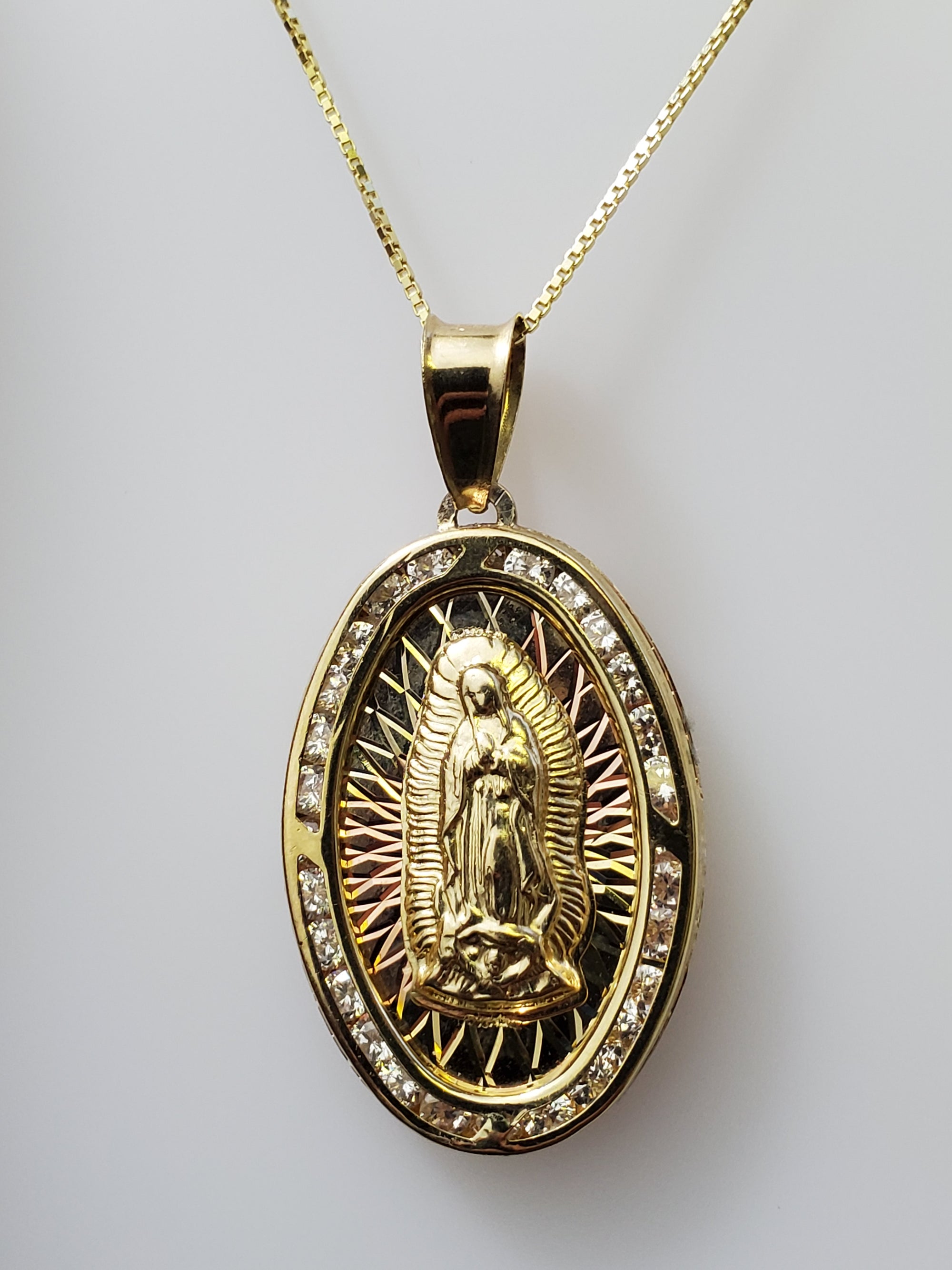 10K Gold of M. Mary & Jesus charm