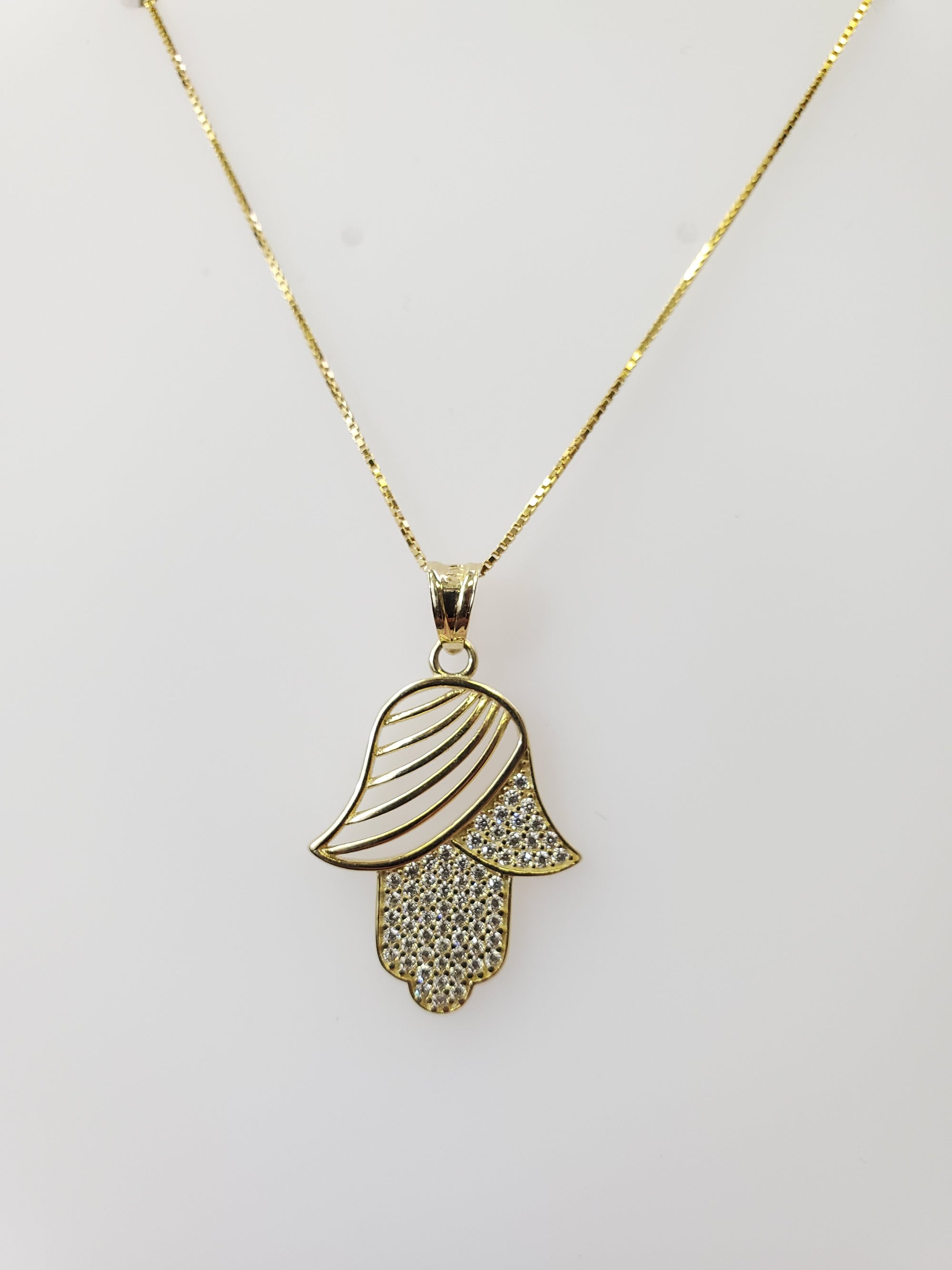 10K Gold Fancy Hamsa Charm