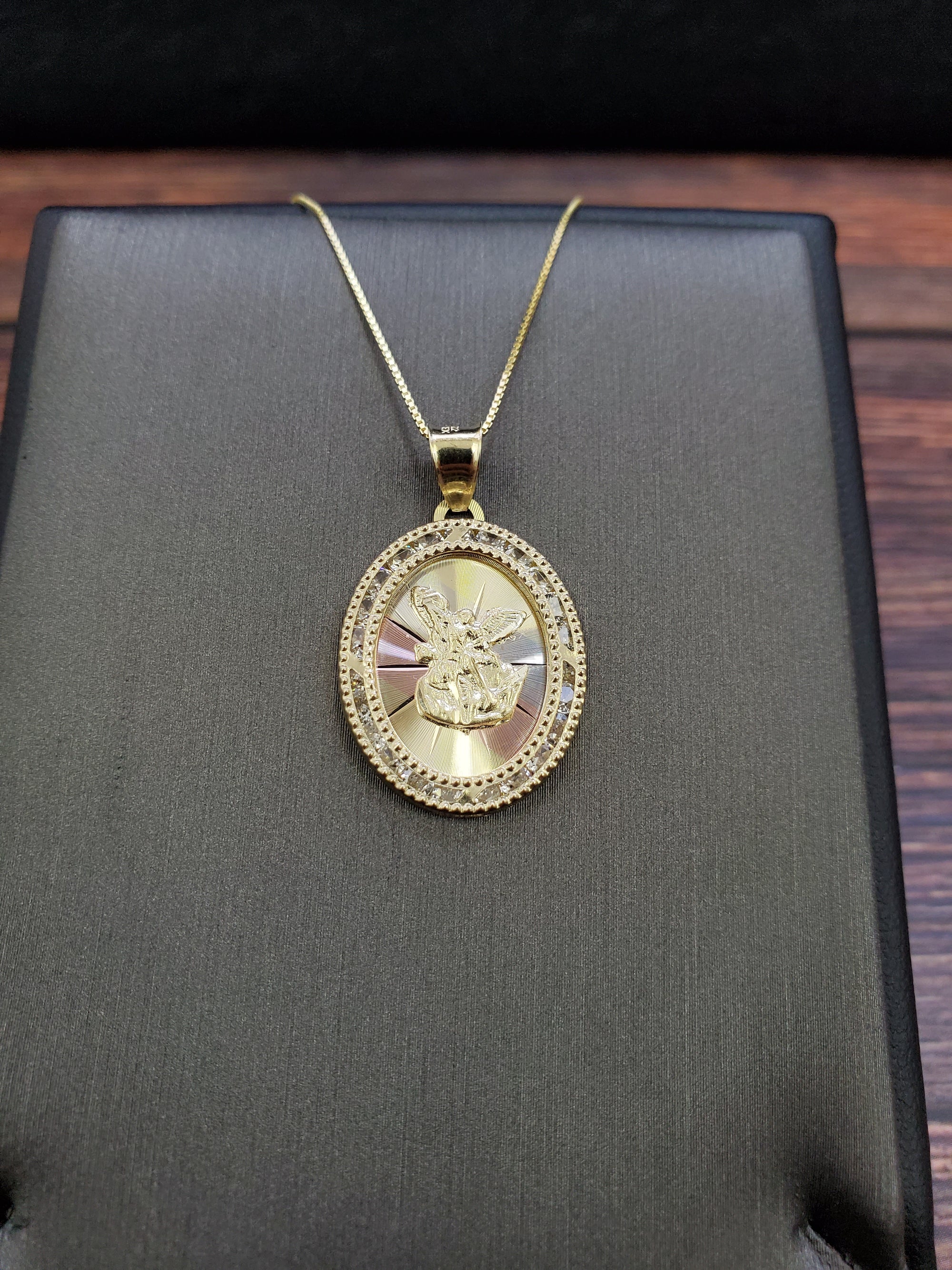 10K Solid Real Yellow Gold Round Saint Michael Cz Pendant Charm with Box Chain